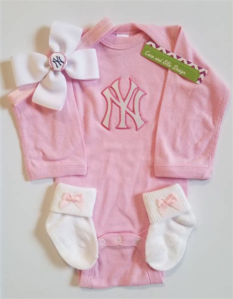 ny yankees baby girl clothes.